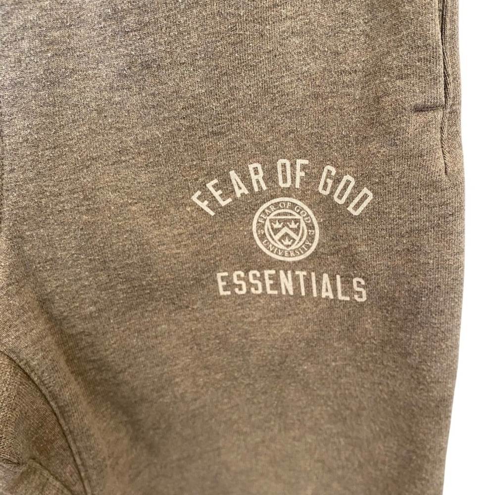Fear Of God Essentials Fleece Jogger Sweatpants In Taupe Kids Size 6/7 - Picture 5 of 10